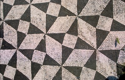 Gemusterter Boden (Mosaik) von Roman